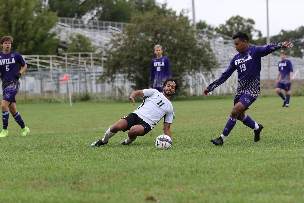 YC Mens Soccer vs Avila (44).JPG